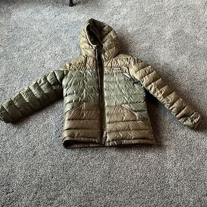 Patagonia down puffer reversible hooded jacket